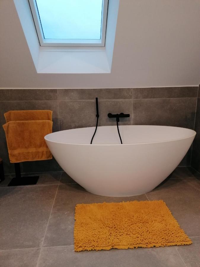 Le Clos Du Montys Louveigne Luaran gambar